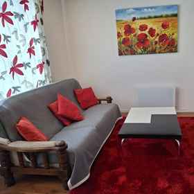 Room 1 Motel Style Unit in the Heart of Collingwood, Khách sạn Ngarua Caves