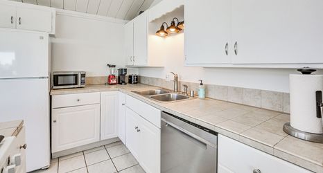 Others 2 3 Mi to Balboa Park: Water-view Condo w/ Balcony