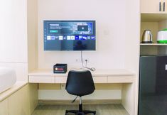 Others 2 Comfort And Cozy Stay Studio Collins Boulevard Apartment