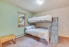 其他 5 Ski, Hike & More: Adirondack Family Home