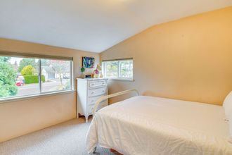 Others 4 9 Mi to Tacoma: Home w/ Deck in Milton!