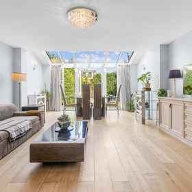 Room1Bluewater購物中心花園之心,唐布里奇和马灵区飯店