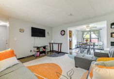 Others 6 4 Mi to Dtwn: Family Home in Buffalo