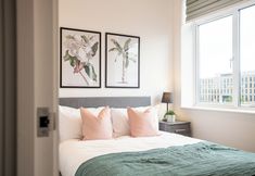 Lain-lain 6 Cosy 2-bed Flat in Slough with Free WiFi