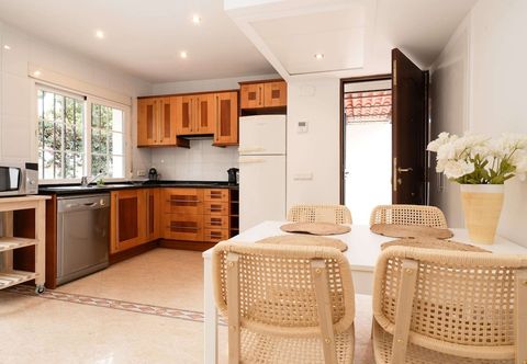 Lain-lain Charming Coastal Home