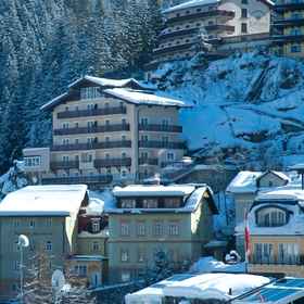 Primary image 1 Apartment in Bad Gastein Near Ski Lifts, Sankt Johann im Pongau District Hotels