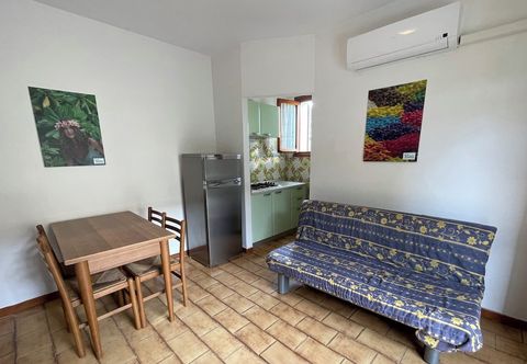 其他 Accommodation With Shared Garden Close to the sea