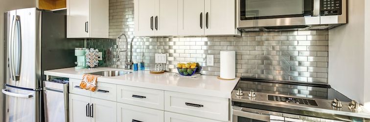 Others 2 Mi to Mission Valley: Chic Home w/ Patio!