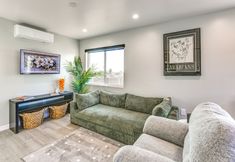 其他 2 2 Mi to Mission Valley: Chic Home w/ Patio!