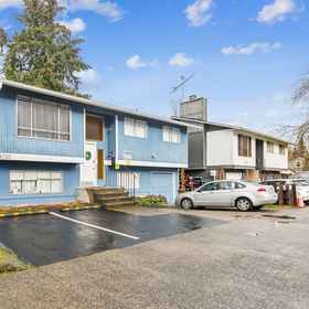 Primary image 1 Rainier Guesthouse 3 Bedroom Duplex, West Seattle Golf Course Hotels