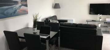 Others 5 One Bed Apartment Gem Steps to City