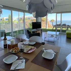Room 1 Luxury Apartment With Sea View, Benalmádena Hotels