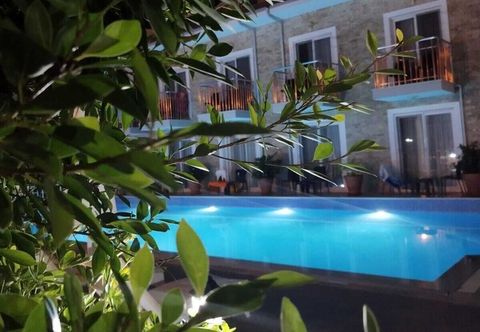 อื่นๆ Vespera Hotel