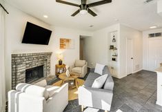 Others 3 1/2 Mi to Frisco Commons Park: Poolside Oasis!