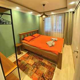 Room 1 ไทฟัน7, โรงแรม & ที่พัก Besiktas