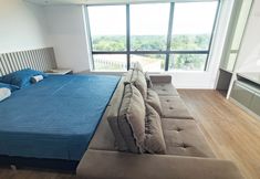 其他 6 Tropical Executive Suit 1006