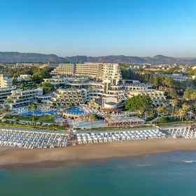 Primary image 1 Sunrise Queen Hotel, Dragon Bar Hotels