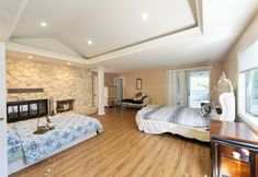 其他 5 LUXURY BAY SHORE HOME