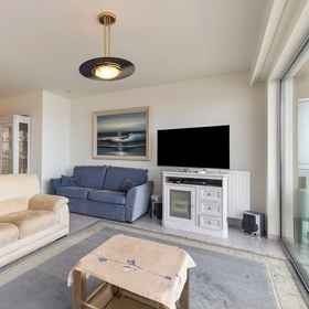 Primary image 1 Apartment in Blankenberge With Sea Views, Statue of Einstein Hotels