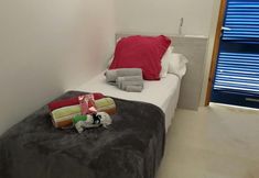 Others 4 Hillside Villa Near Beaches