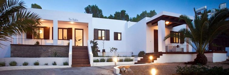 Others Beachfront Villa With Saltwater Pool