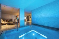 Khác Alpine Luxury Chalet Konk in Switzerland