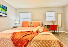 Others 6 Tranquil Retreat King Bed Office Patio