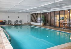 Others 3 Golden Retreat: Expansive 6BR Home w Heated Pool ~