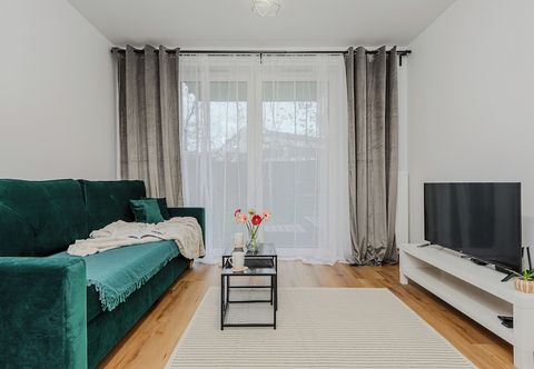 Lain-lain ShortStayPoland Żupnicza B83