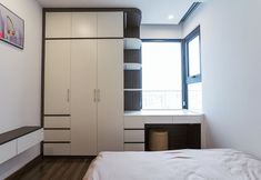 Others 2 X-Stay Luxe