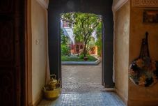 Lainnya Riad Dombaraka