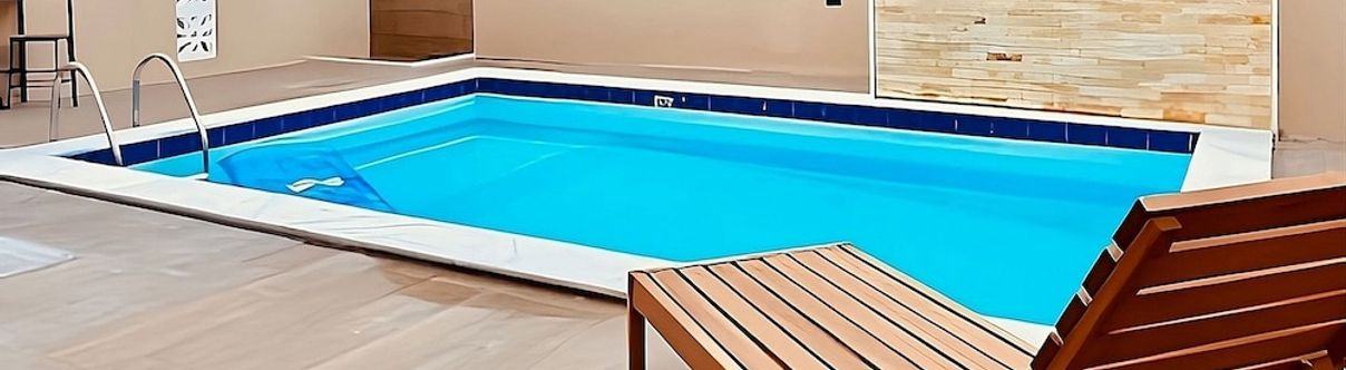 Others Adrina Glória