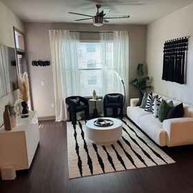 Room 1 Ebony Ivory Midtown King Bed, Peachtree Center Hotels