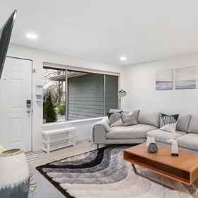 Primary image 1 Comfortable Kirkland Home for Family & Remote Work, Khách sạn King County