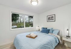 Others 6 Comfortable Kirkland Home for Family & Remote Work