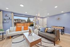 Others Lakeview Home in Renton, Walk to Beach, AC, Fenced