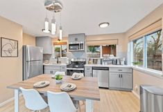 Others 5 Lakeview Home in Renton, Walk to Beach, AC, Fenced