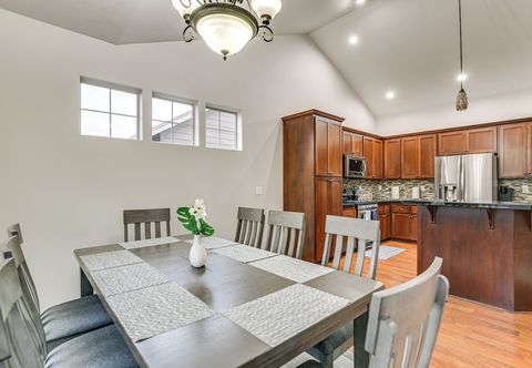 Others Eugene Area Home: 18 Mi to U of O!