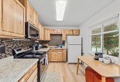 Others 7 Parkside Escape Oasis in Bellevue fully fenced