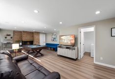 기타 7 Stylish & Spacious Retreat in Downtown Bellevue