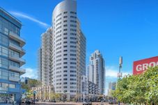 기타 East Village Luxe Stays