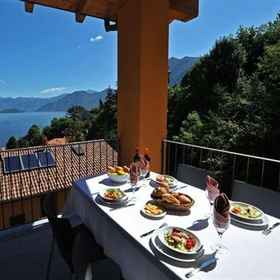 Room 1 Residence Eden Gardenia 11, Hotel Provinsi Como