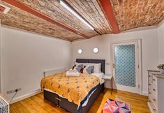 Others 6 Host Stay The Basement on the Tything