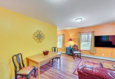 其他 6 Near Historic Sites: Colorful Hyde Park Apartment!