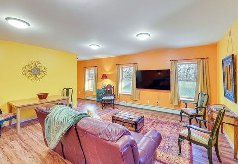 其他 Near Historic Sites: Colorful Hyde Park Apartment!