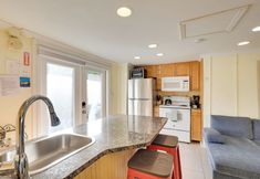 Others 6 Detached Backyard Studio in Fort Lauderdale!