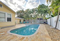 Others 3 House w/ Shared Pool Access: 4 Mi to Beaches!