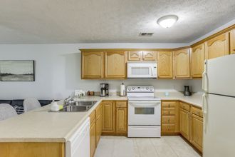 其他 4 3 Mi to Wvu: Condo w/ Deck in Morgantown