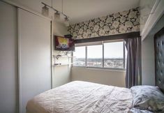 Others 6 Chic Condo with Gym & Private Roof