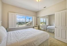 Others 7 Beachfront Sunset